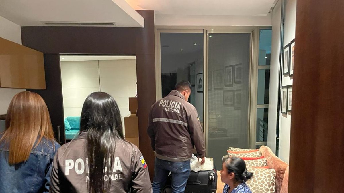 Varias unidades de la Policía Nacional participaron en el operativo dado en Samborondón, provincia del Guayas.