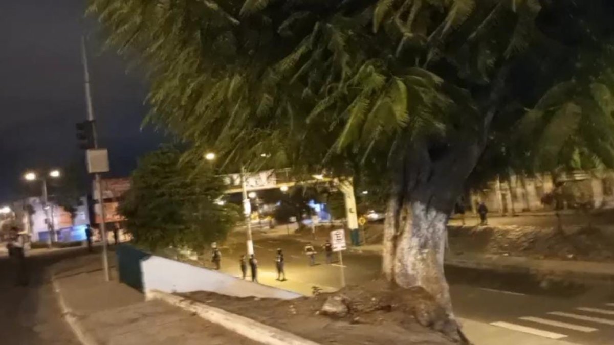 La Policía llegó al sitio para comenzar con las investigaciones.