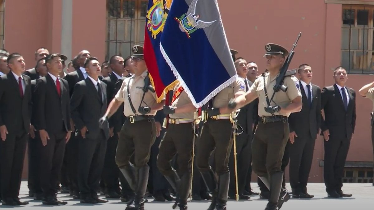 Atentos. La algarabía entre los interesados fue evidente durante el evento.