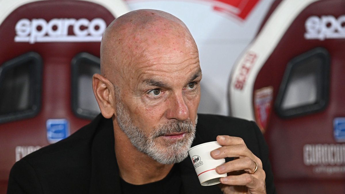Stefano Pioli renovó contrato con el equipo milanista.