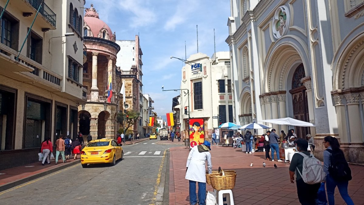 Cuenca inicia la conmemoración de los 202 años de independencia con la suspensión de la parada militar