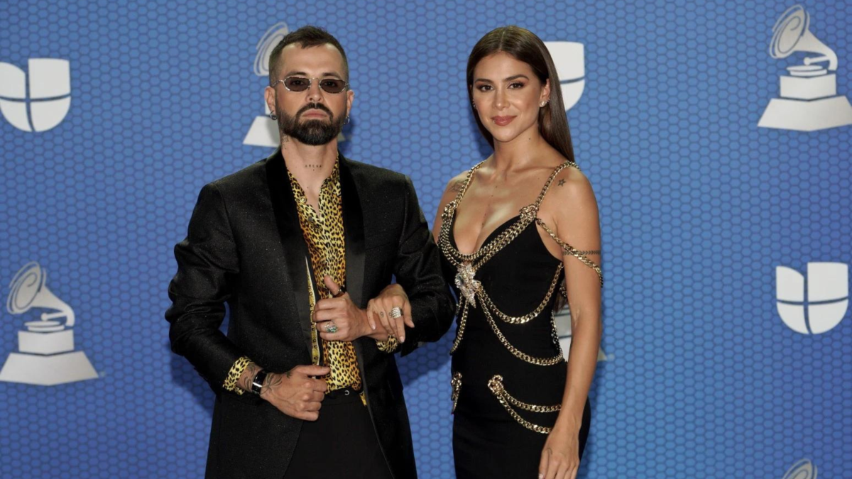 Mike Bahía y Greeicy
