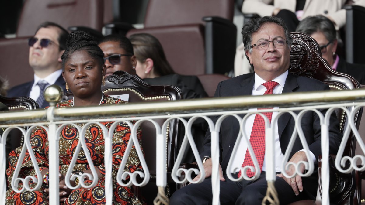 El presidente de Colombia, Gustavo Petro (d), y la vicepresidenta, Francia Márquez (i), en una fotografía de archivo.   /  Carlos Ortega / 