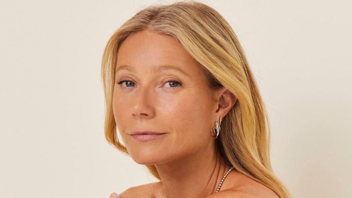 La artista y empresaria ofrece seguidores de Goop, su página web, desde papel higiénico color neón hasta tintes para perros