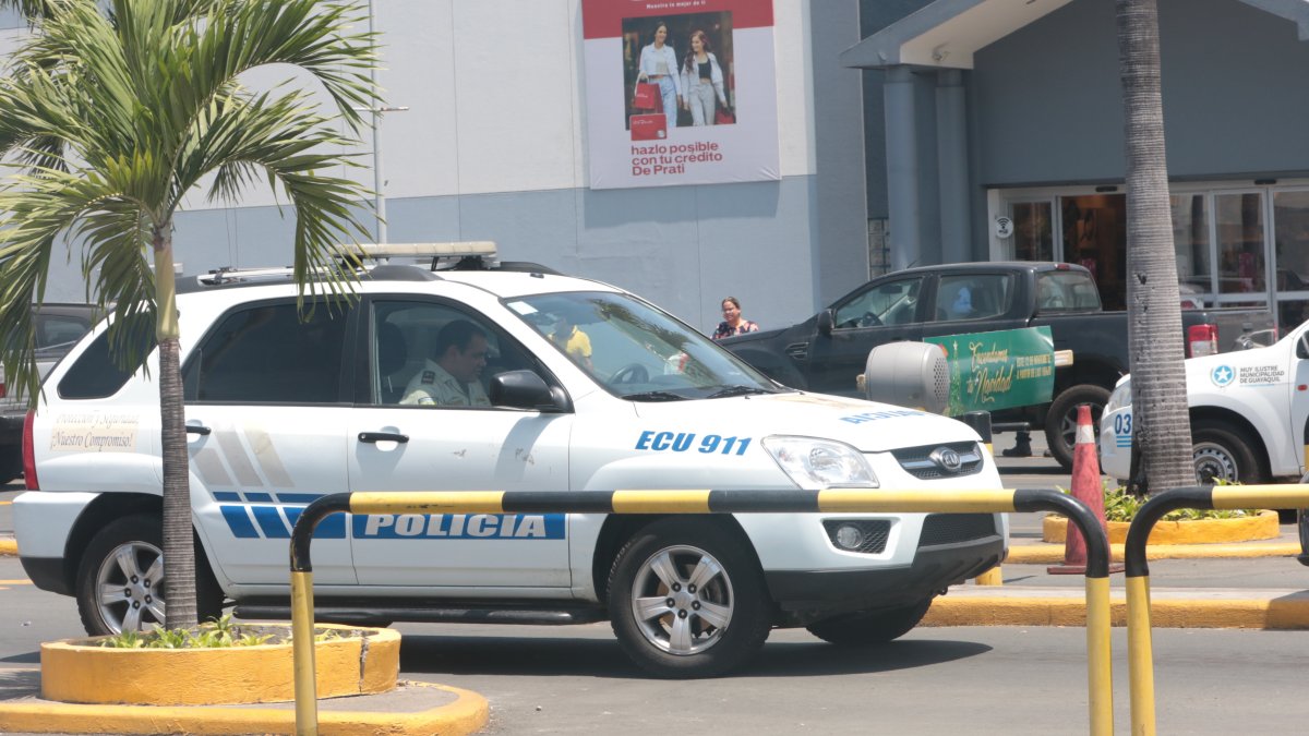 La policía llegó al sitio para investigar lo sucedido