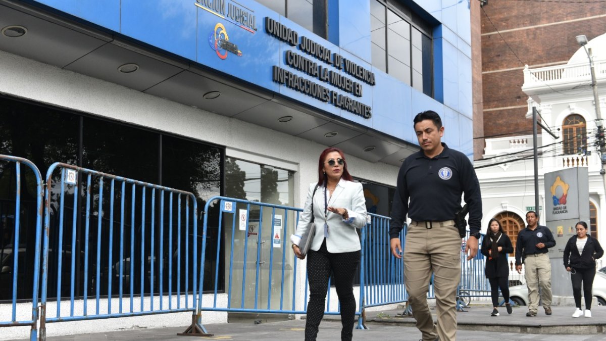 Letargo. La Fiscalía en Ecuador presentó cargos en contra de siete exfuncionarios luego de casi seis años.