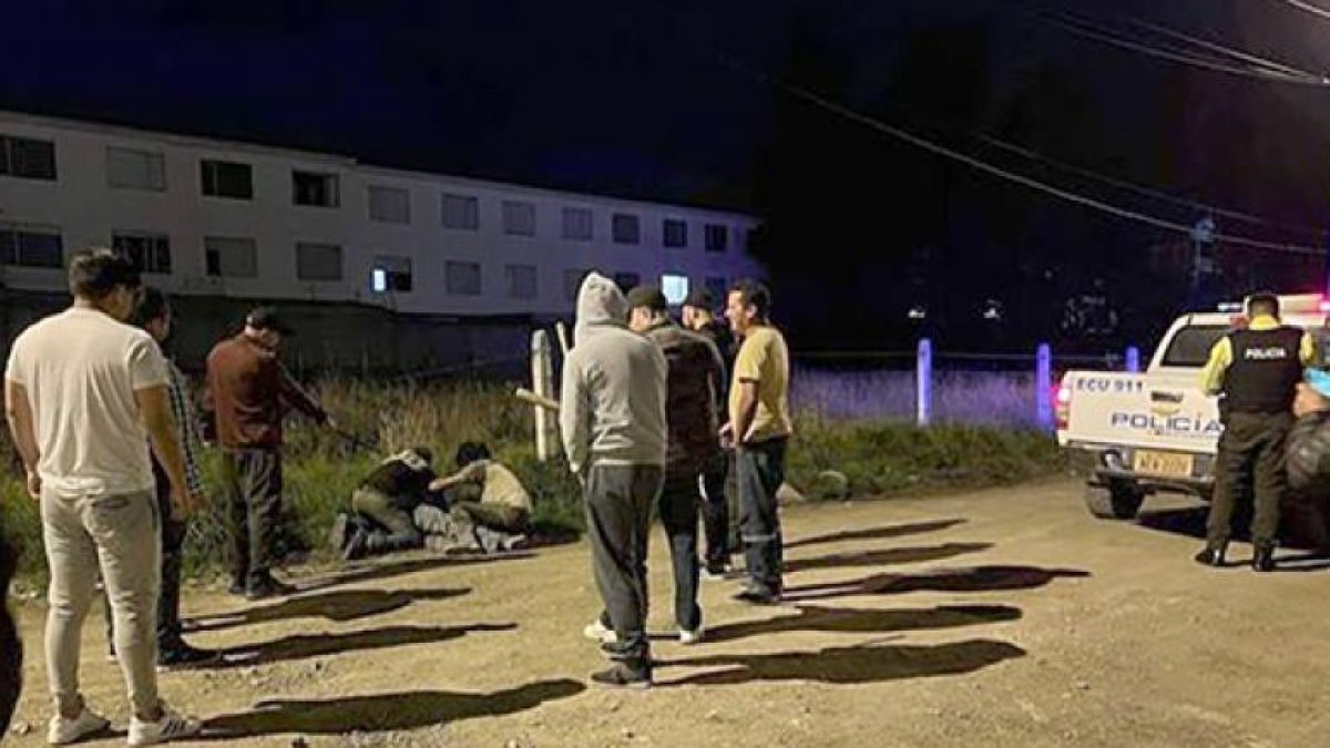 Malheridos y en shock quedaron tres sospechosos tras una paliza propinada por la barriada