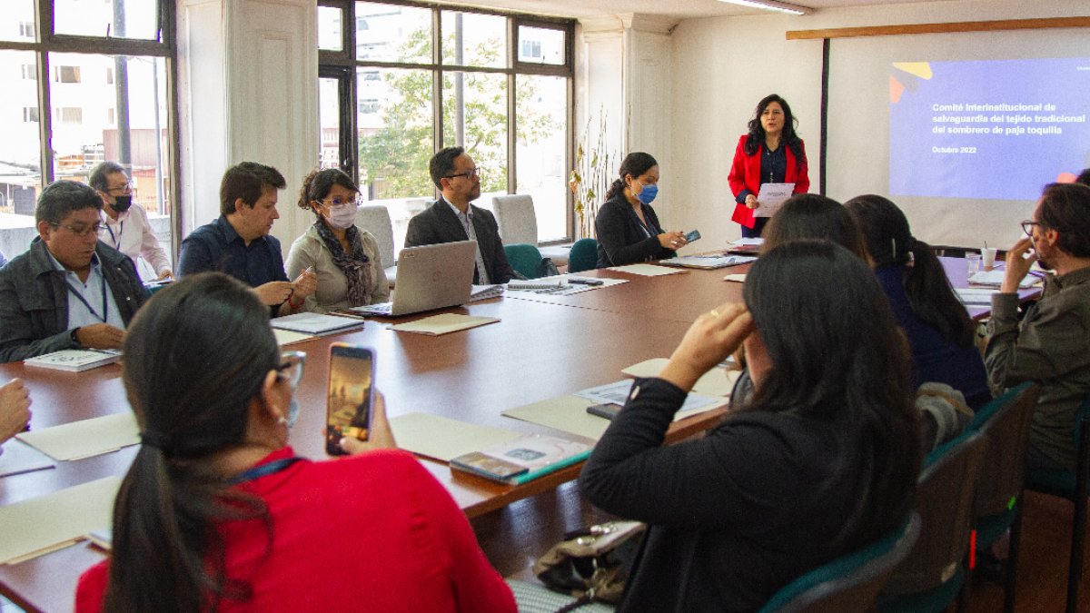 Reactivación. Los miembros del comité se reunieron el  el 31 de octubre en Quito.