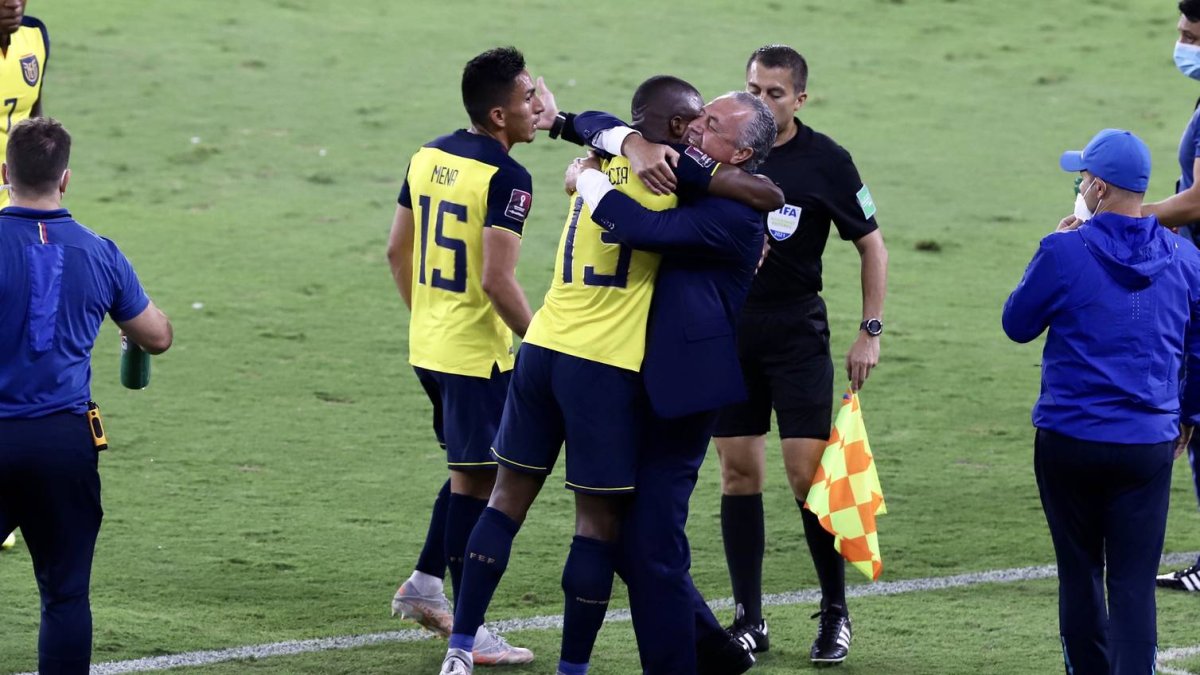 El director técnico Gustavo Alfaro es para Valencia uno de los gestores del cambio de forma de la Tri.