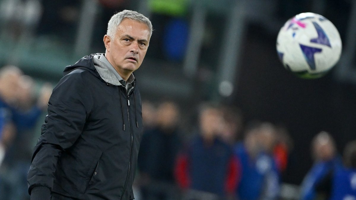El técnico José Mourino se lamentó tras la caída de la Roma.