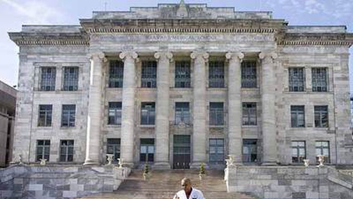 Cambridge. El edificio de la Harvard Medical School.