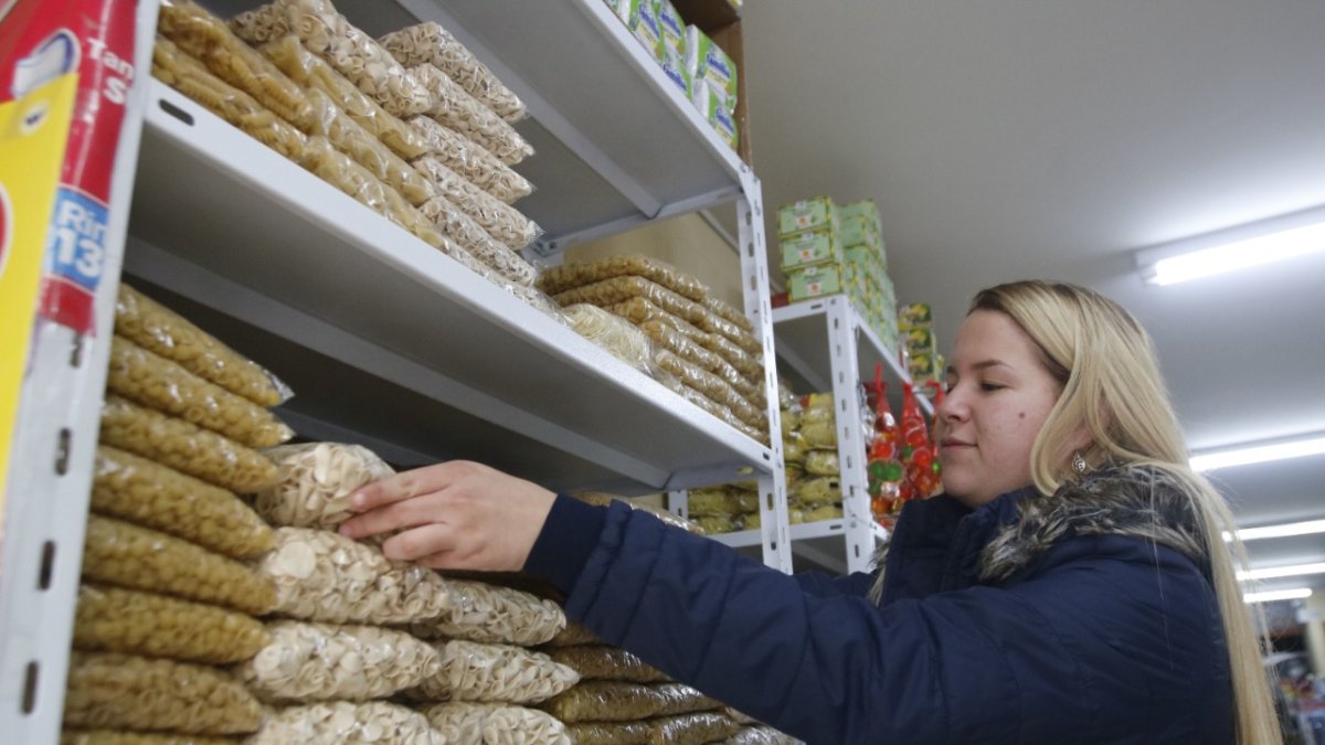 Las tiendas de barrio son parte importante de los negocios populares.