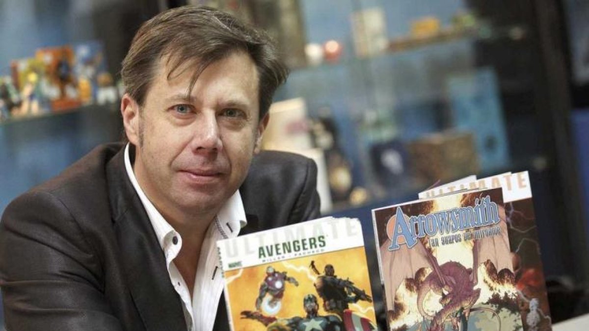Fallece Carlos Pacheco, pionero del cómic de superhéroes en España