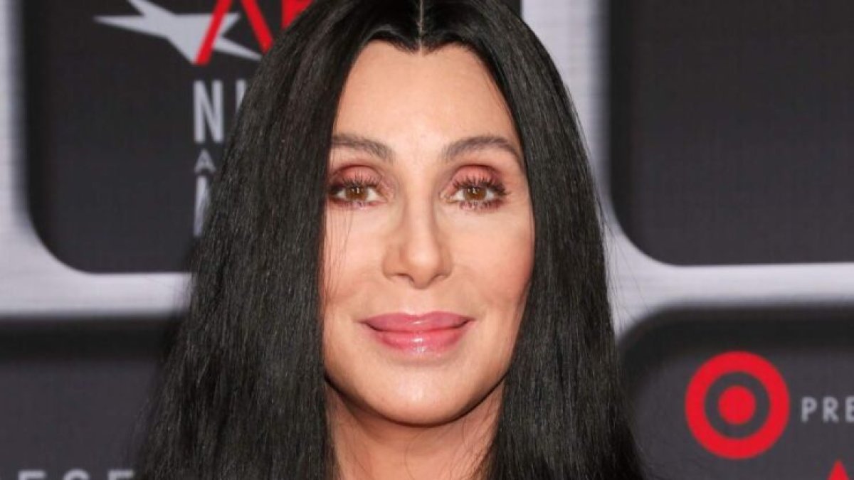 La cantante y actriz tiene 76 años.