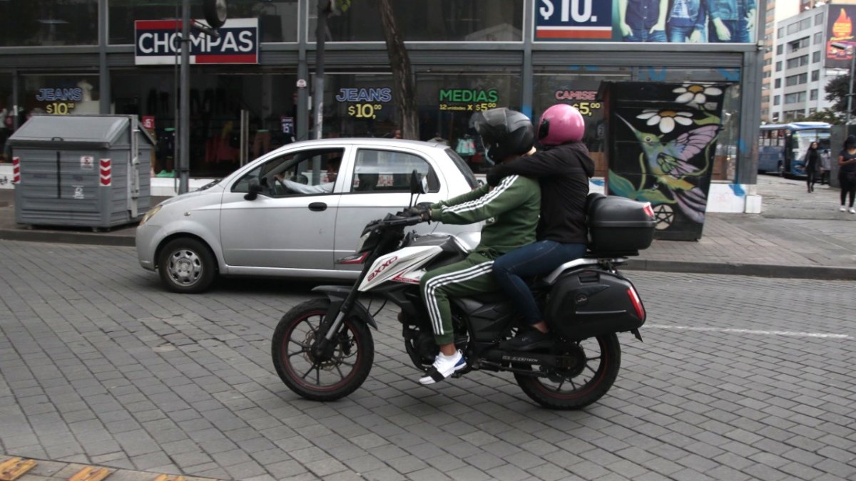 Difícil. Constatar si son familiares o cumplen con alguno de los otros principios que les avalan rodar en grupo es complicado para las autoridades de control, según señalaron.