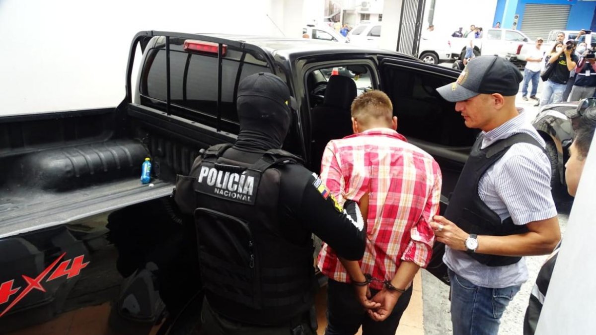 El adolescente indagado por el crimen del fiscal Édgar Escobar fue aprehendido poco después de cometer el sicariato.