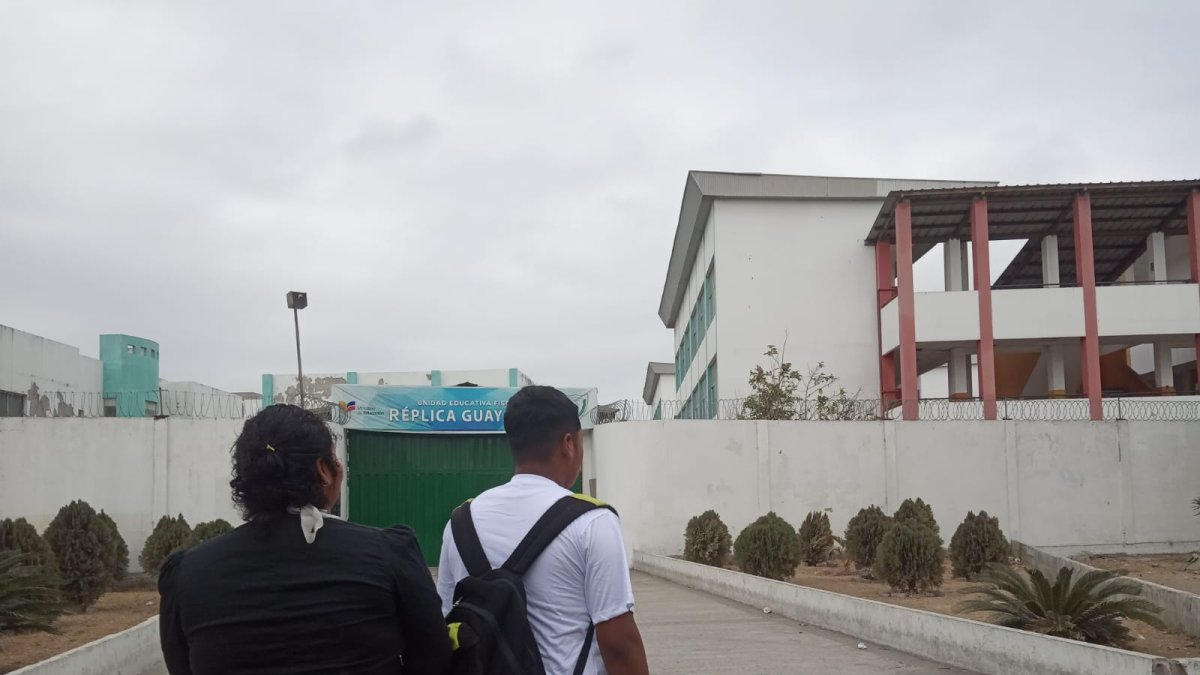 La amenaza de bomba alertó a los padres de familia.