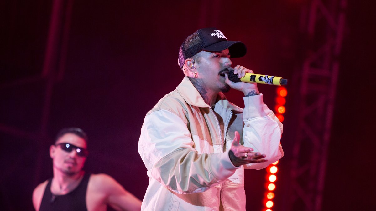 El cantante urbano puertorriqueño Rauw Alejandro, en una fotografía de archivo.