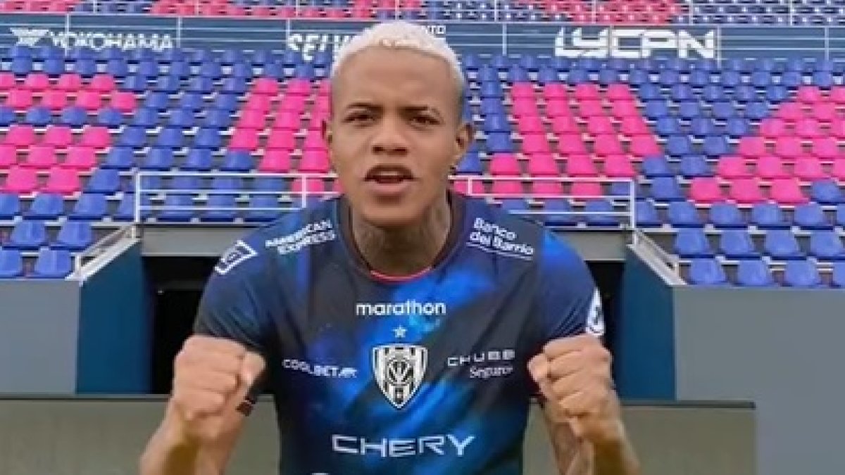 Gustavo Cortez fue anunciado como el nuevo jugador rayado.