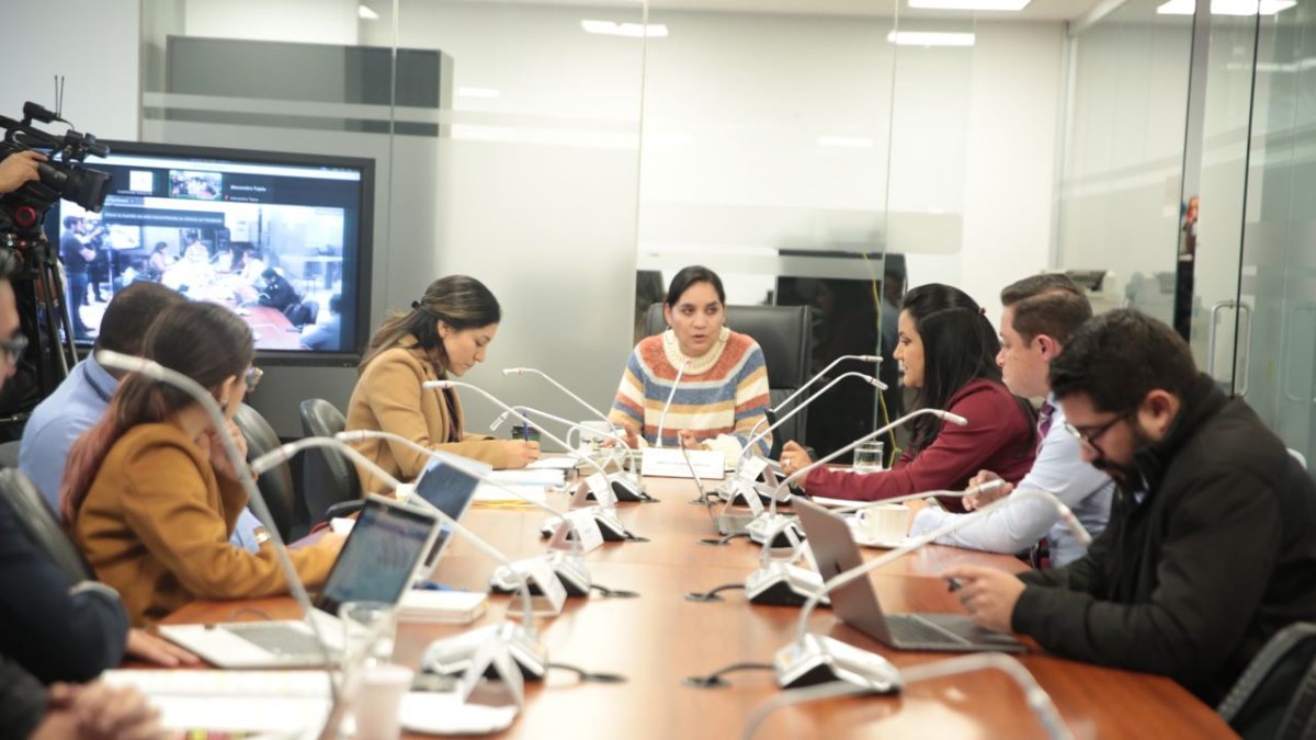 Reunión. A las 09:00 de hoy sesiona la comisión de régimen económico.