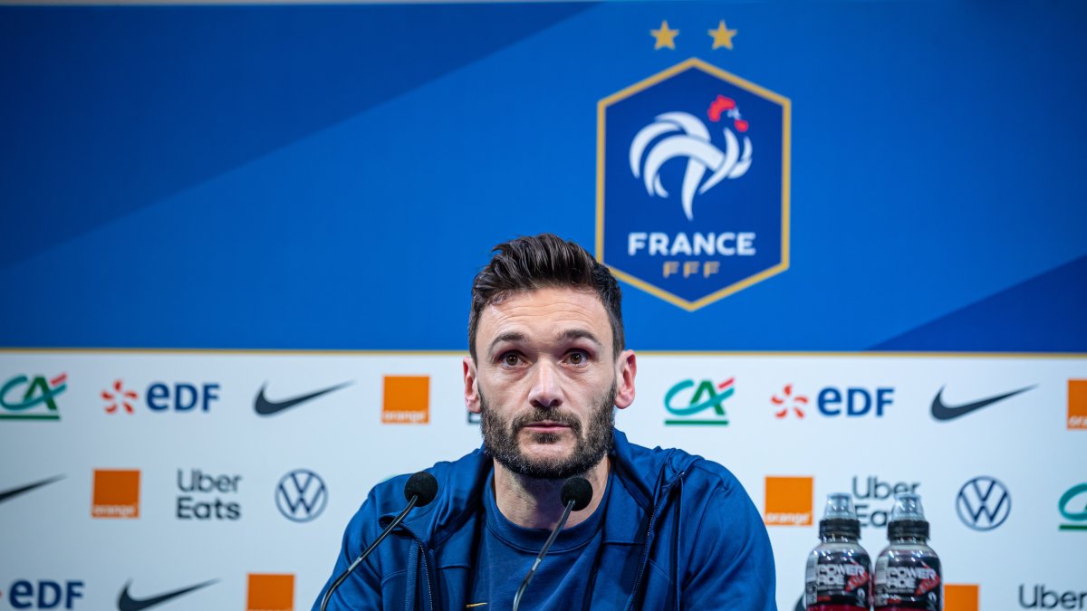 El portero y capitán de la selección francesa, Hugo Lloris, habló durante una rueda de prensa.