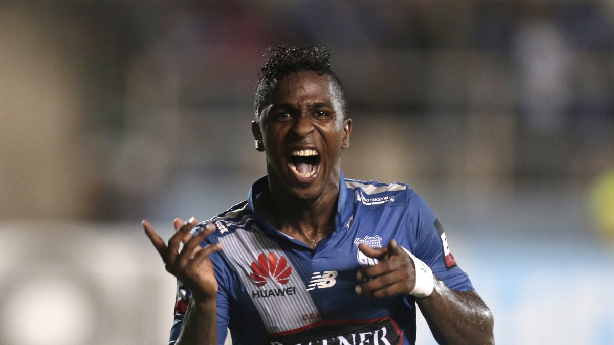 Miller Bolaños fue tricampeón con el Bombillo.