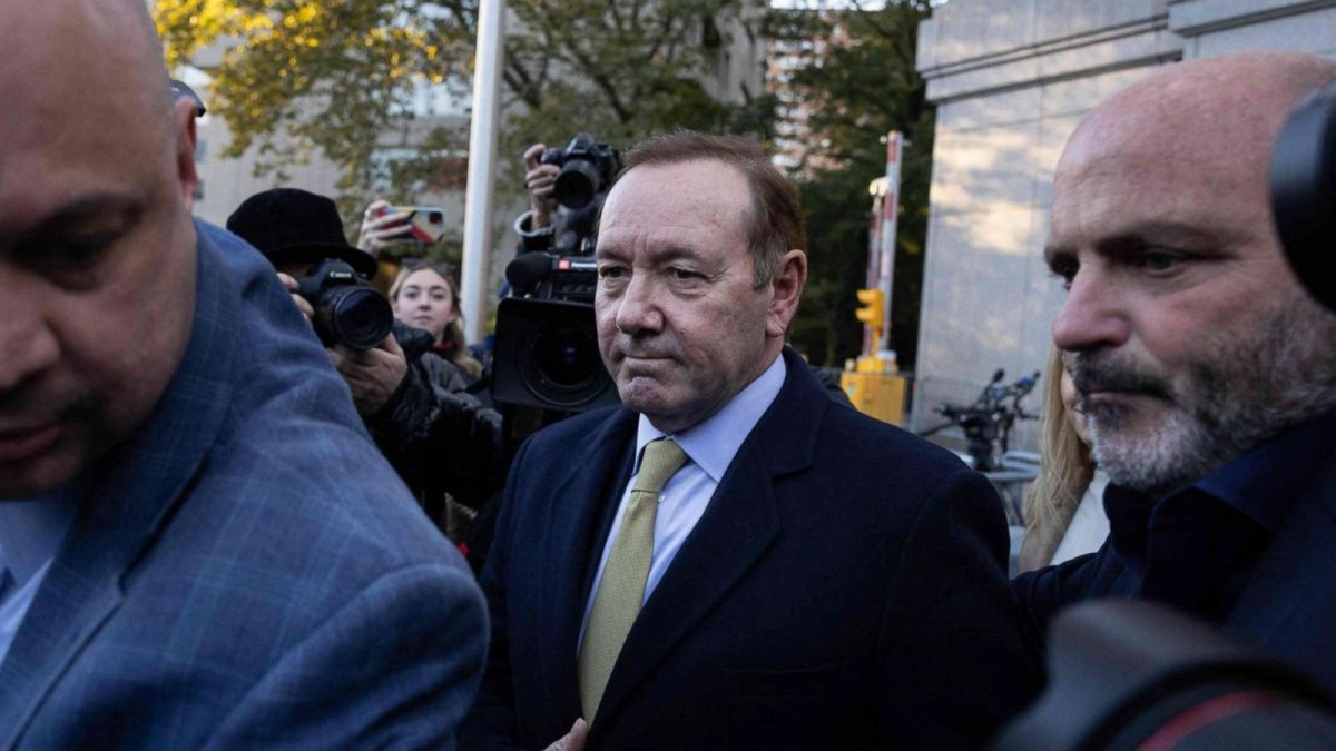 Kevin Spacey lleva cinco años entrando y saliendo de cortes de justicia por acusaciones de agresión sexual.