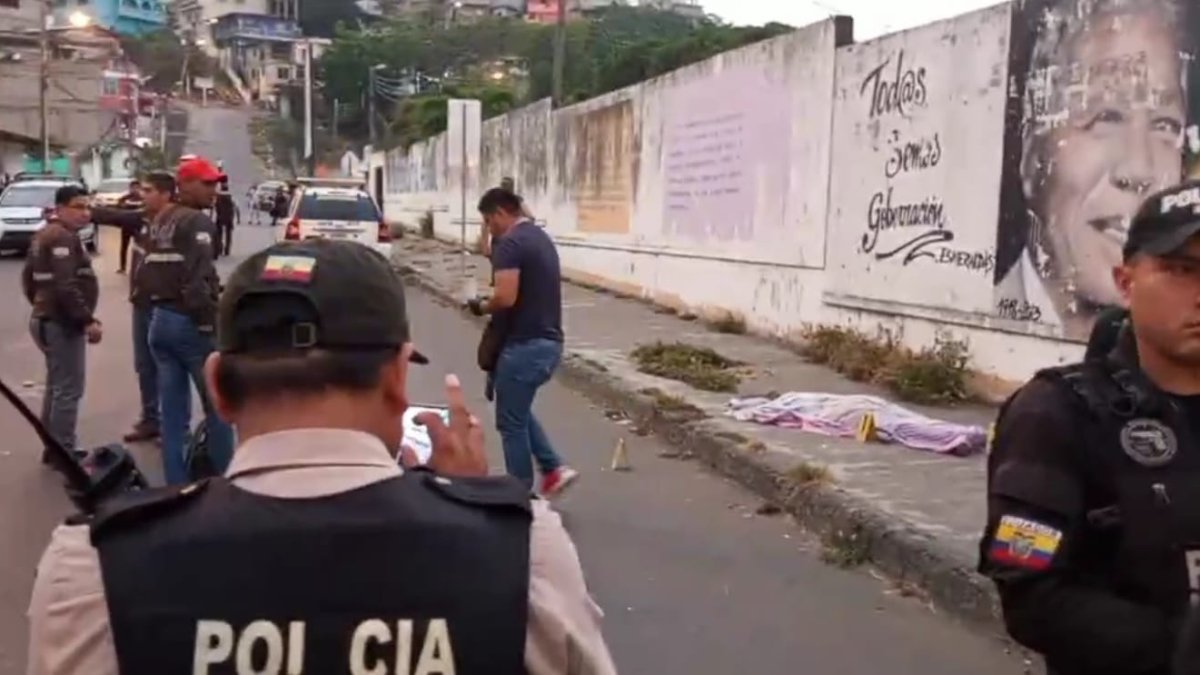 Evidencia. En la escena del crimen se recopiló tres indicios balísticos, la policía investiga la muerte violenta.