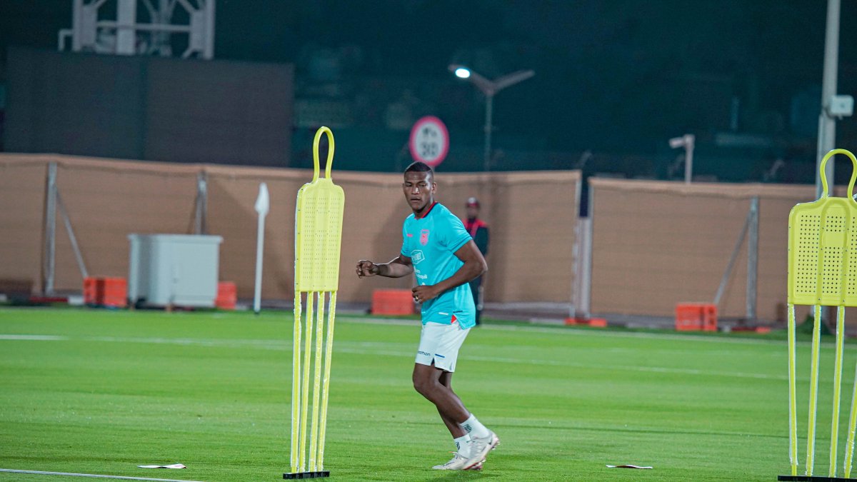 Carlos Gruezo, volante de la Tri, espera conseguir el triunfo.