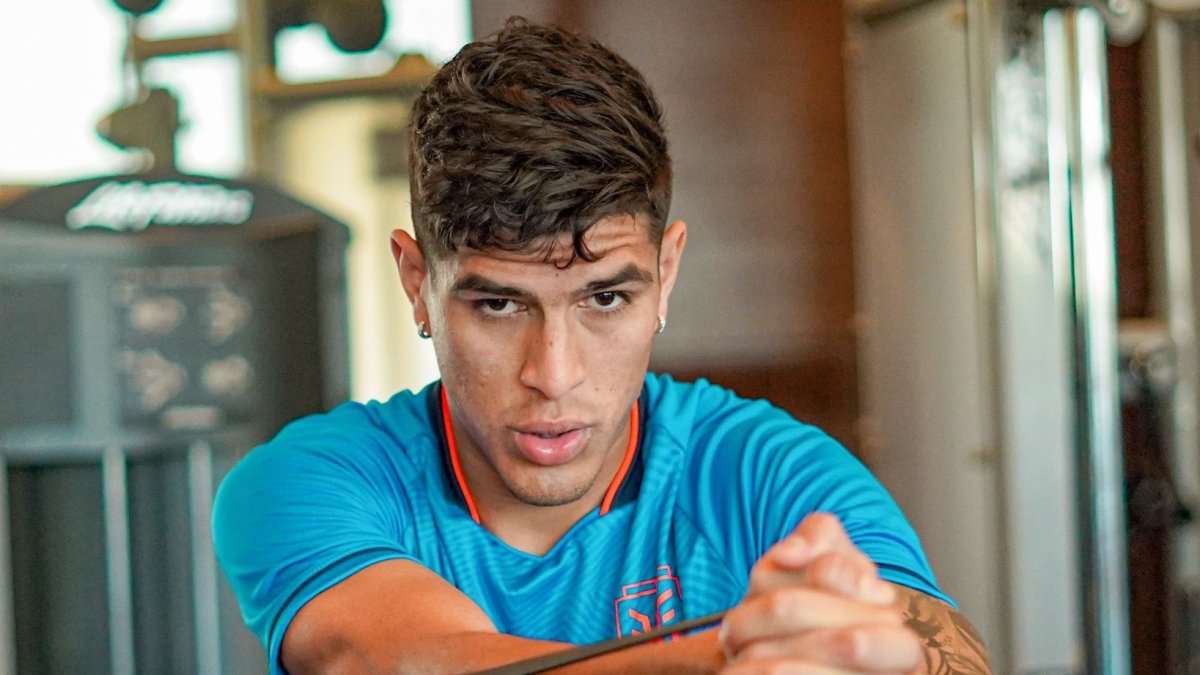 Piero Hincapié será titular este domingo, en el partido inaugural de la Copa del Mundo.