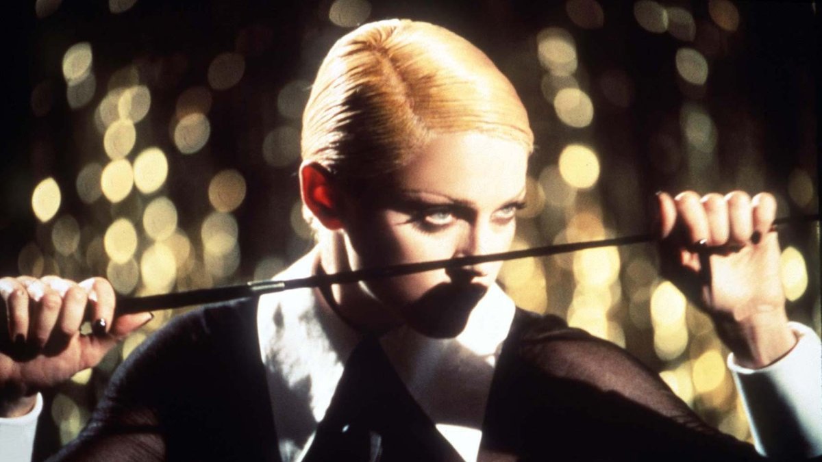 Madonna escandalizó al mundo con un este trabajo que recibió buenas críticas por parte de los expertos en música.