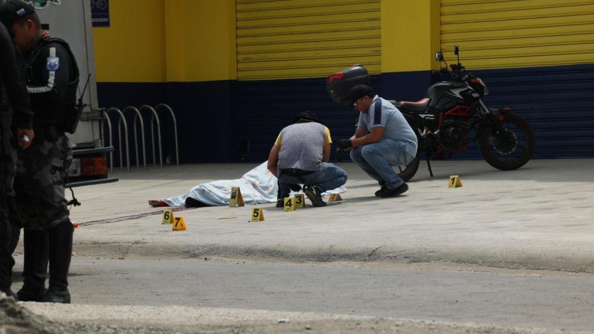 El cabo de Policía David Guadalupe recibió al menos cinco disparos