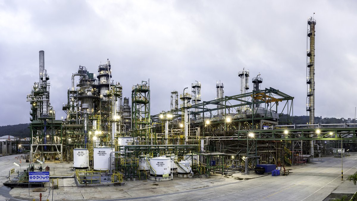 Con la modernización de la refinería se busca producir combustibles de mayor calidad.