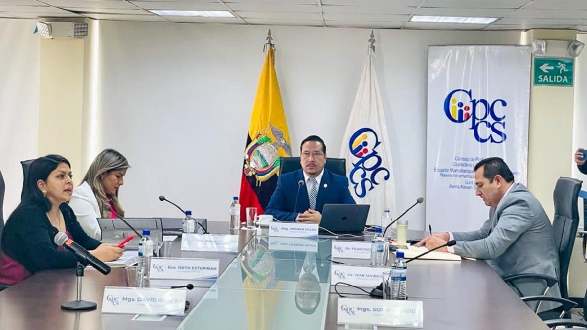 Los cuatro consejeros que conformaban una mayoría fueron censurados y destituidos por la Asamblea.