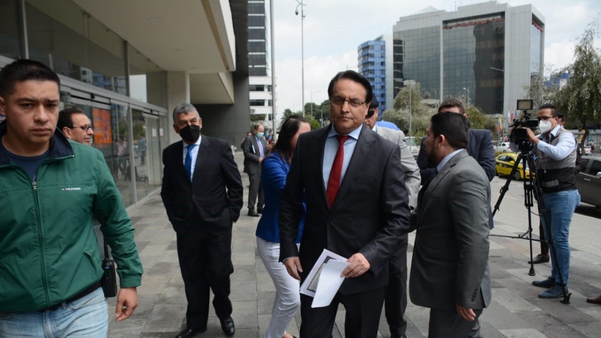 El pedido fue enviado por el presidente de la Comisión de Fiscalización, Fernando Villavicencio, a la Fiscal General, Diana Salazar.