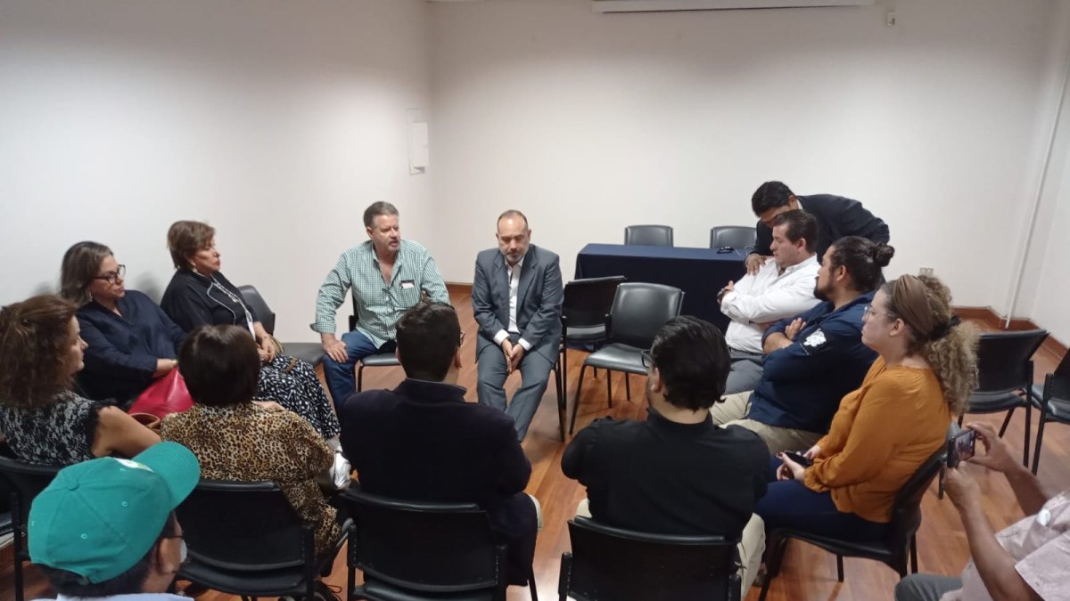 Cita. Diferentes propietarios de negocios y representantes de gremios acudieron a la cita.