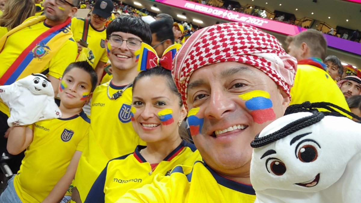 Boris Cano está en Doha disfrutando del Mundial junto a su familia. Él es mantense, pero vive en los Estados Unidos. Se quedará durante toda la competencia.