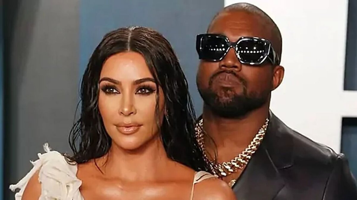 El cantante tenia la costumbre de grabarse teniendo sexo con Kim Kardashian y mostrar esas escenas a sus empleados.