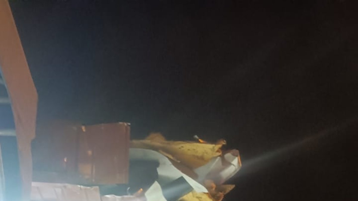 Efecto. Otro daño más en esta parada del sistema de transporte masivo.