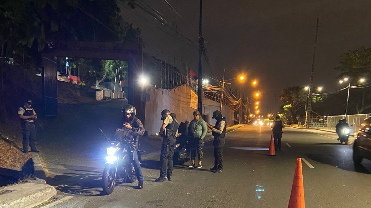 Fechas. El toque de queda se extenderá en las tres provincias hasta el 16 de diciembre.