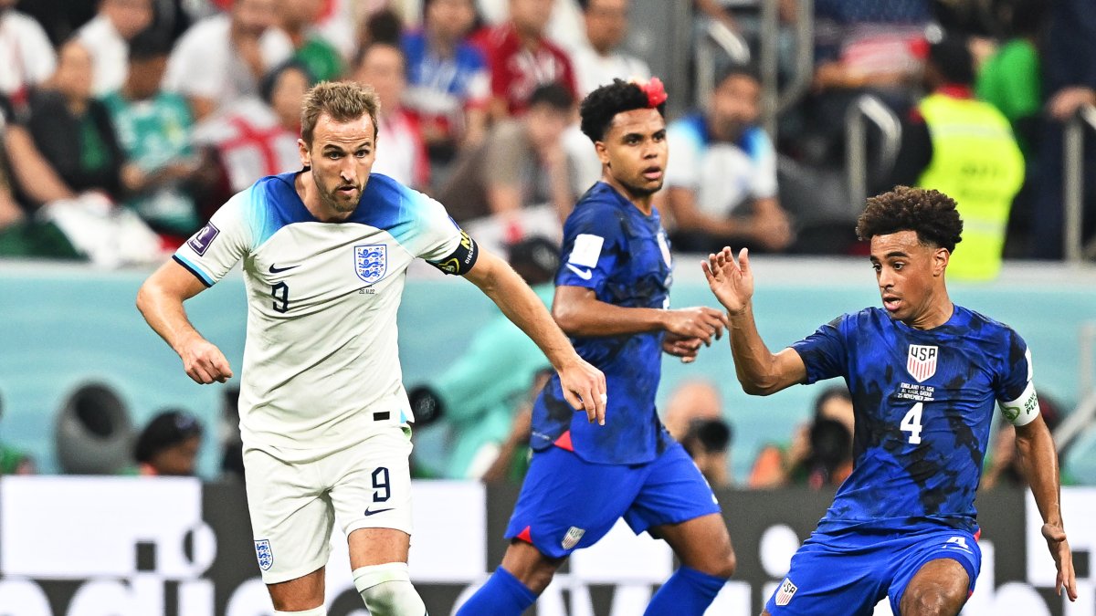 Harry Kane (Izquierda) no ha podido marcar en la Copa del Mundo de Qatar.