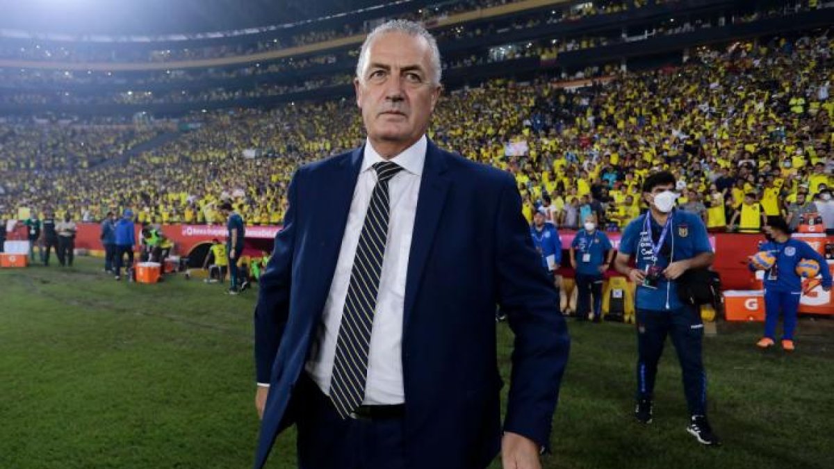 Gustavo Alfaro no seguiría al frente de la selección ecuatoriana.