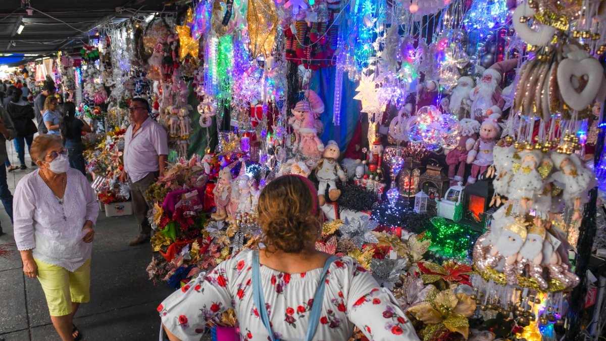 Feria. Alrededor de 900 comerciantes se encuentran en el sitio.