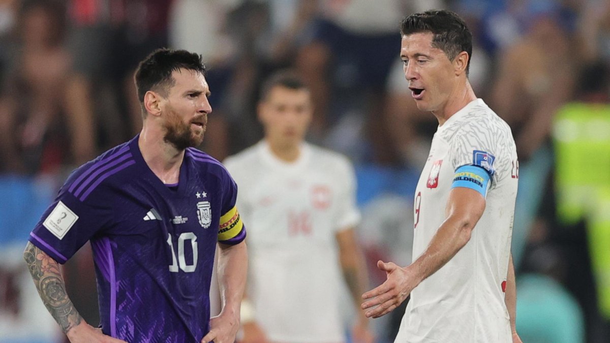 En diez minutos, Leo Messi buscó puerta dos veces.