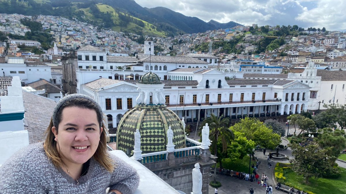 Turismo. Julieta Cedeño ha recorrido algunos sitios reconocidos de la ciudad en compañía de nuevos amigos.