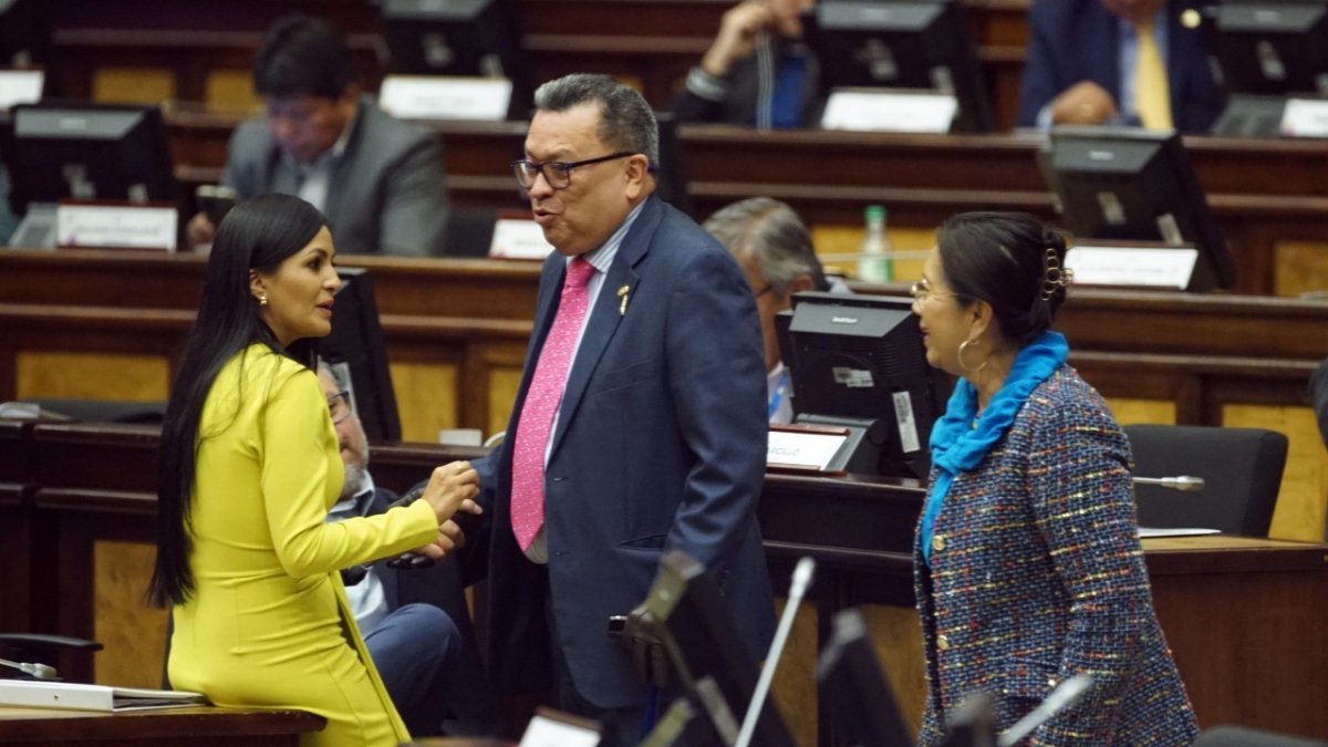 Exasambleísta Ricardo Vanegas asume la defensa del Juez Jhon Rodríguez.