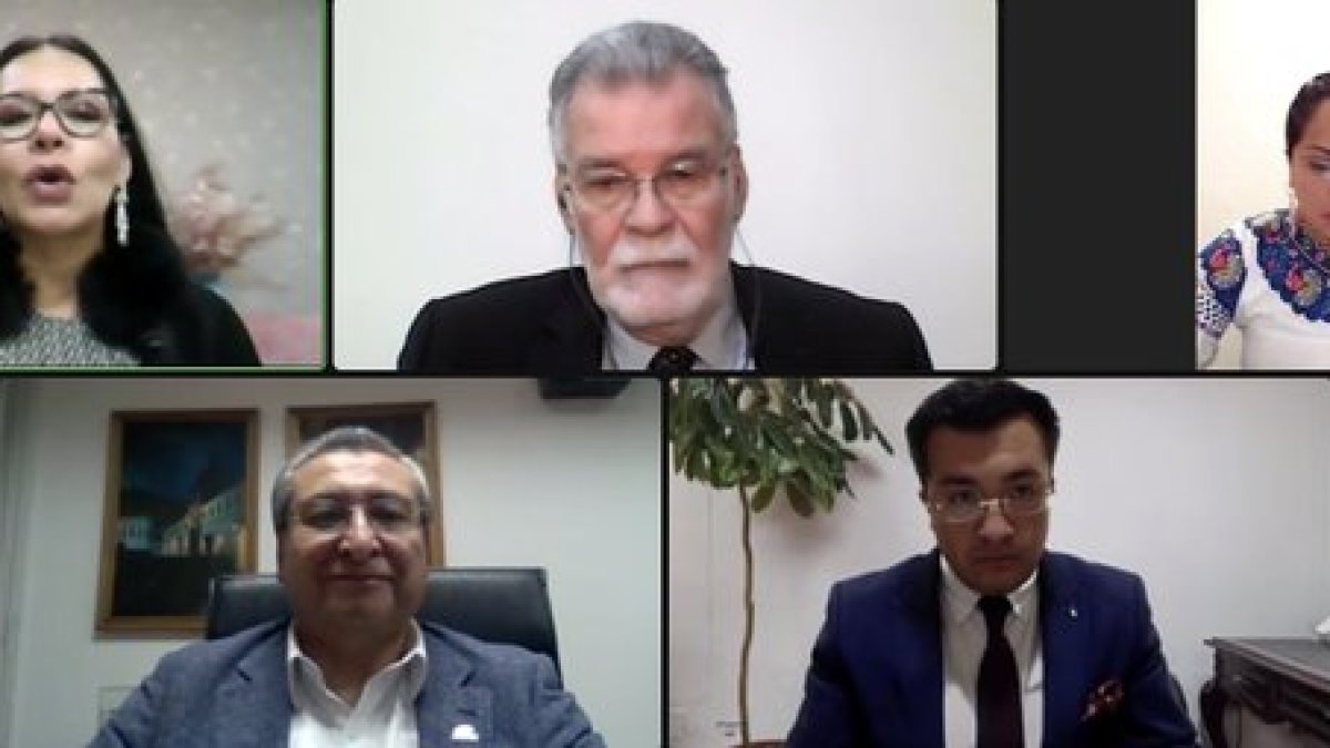 Los nombres fueron escogidos con los votos de los cinco integrantes del Consejo Nacional Electoral.