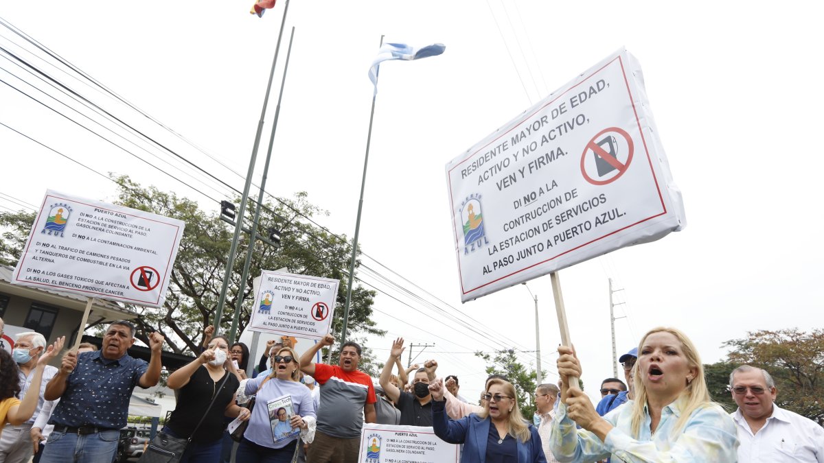 Los residentes se niegan a la construcción de la estación de servicio por considerar peligrosa su actividad.