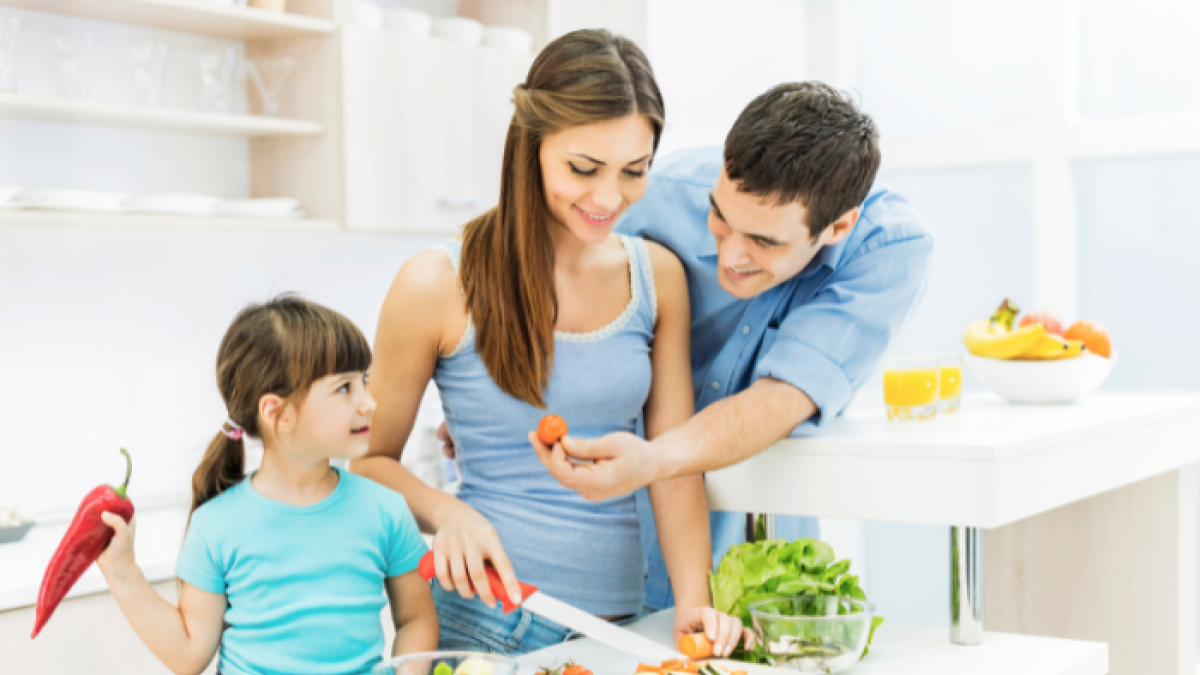 La selección de los componentes adecuados de la dieta diaria es importante para la nutrición.