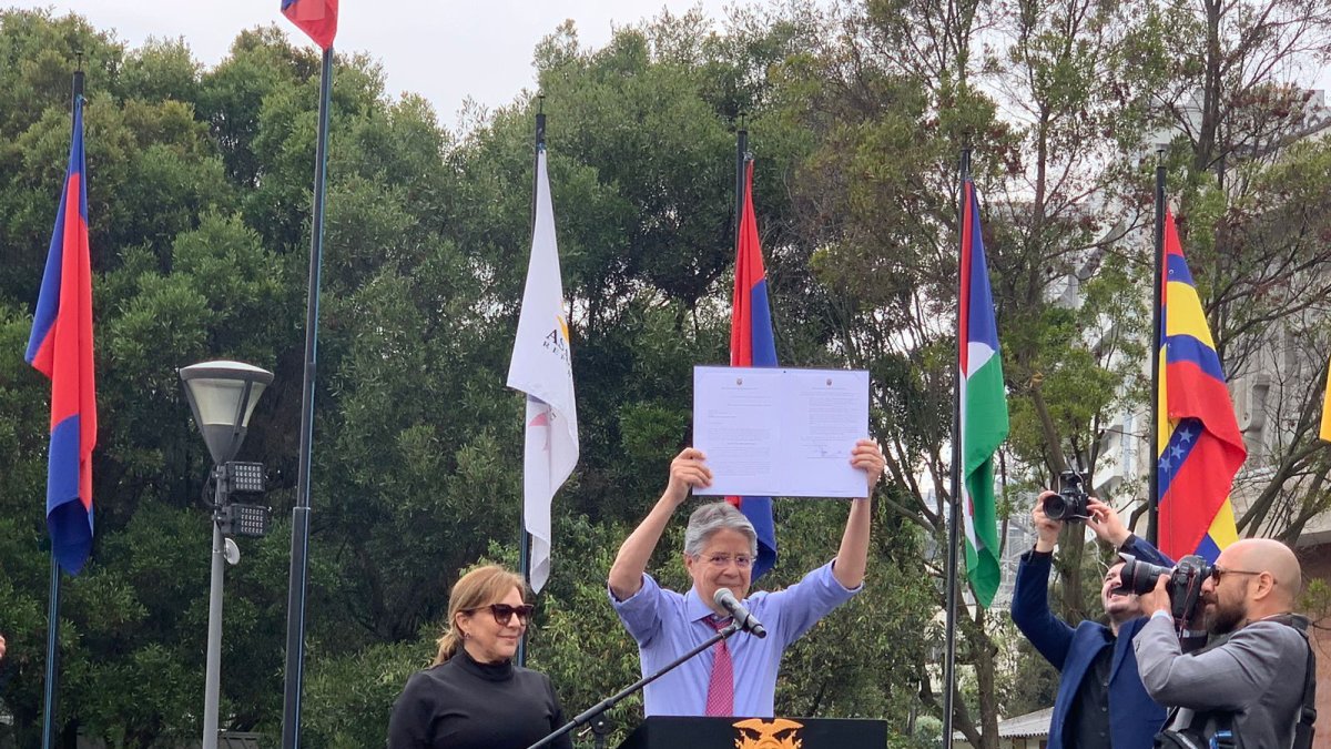 El presidente Lasso estuvo acompañaos de varios ministros de Gobierno.